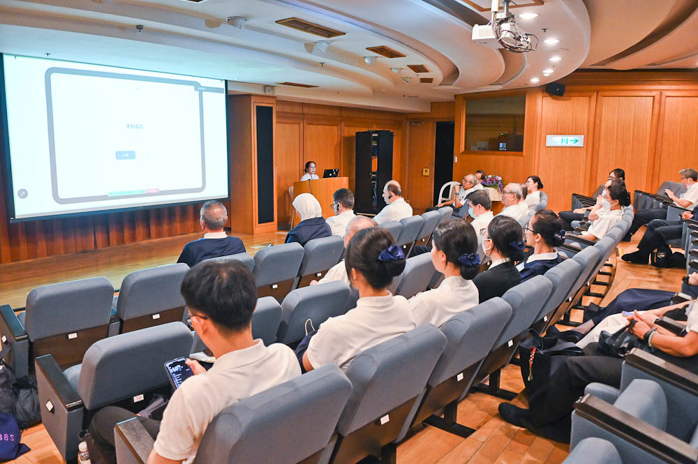 他們來自不同洲別 同樣為難民移民救牙護齒